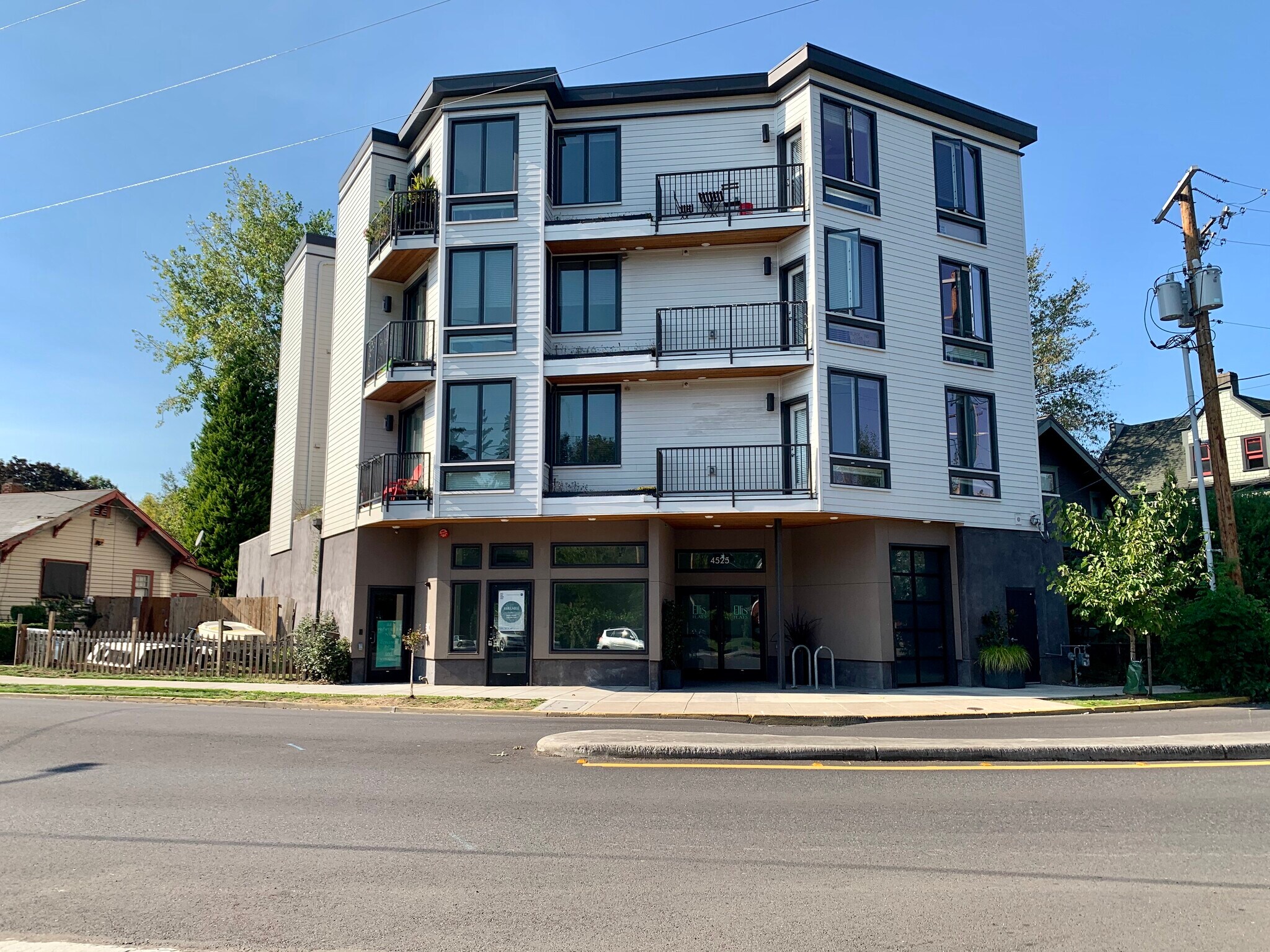 4525 N Albina Ave, Portland, OR for sale Primary Photo- Image 1 of 1