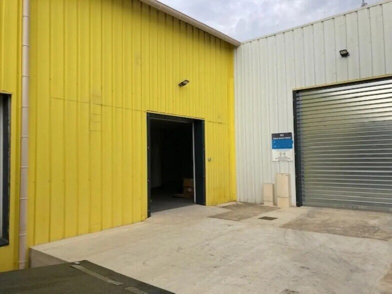 Flex in La Garde for lease - Building Photo - Image 2 of 6