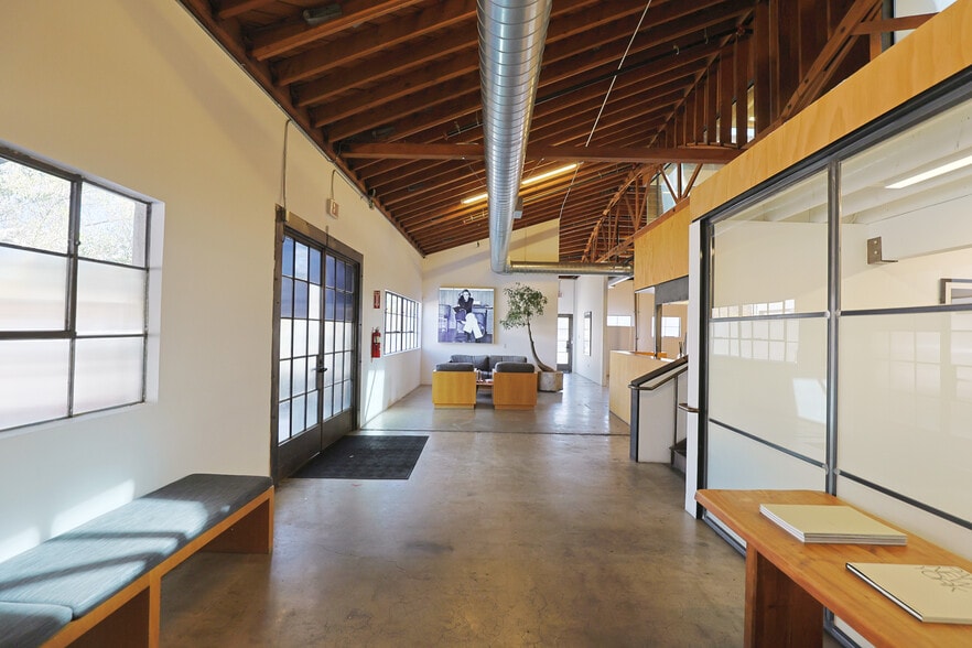 3578 Hayden Ave, Culver City, CA for lease - Building Photo - Image 3 of 16