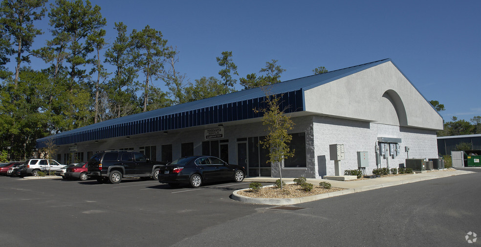 5111 NW 13th St, Gainesville, FL for lease - Building Photo - Image 2 of 3