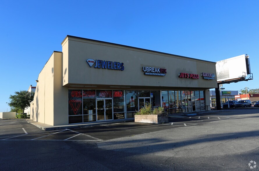 3122 E Colonial Dr, Orlando, FL 32803