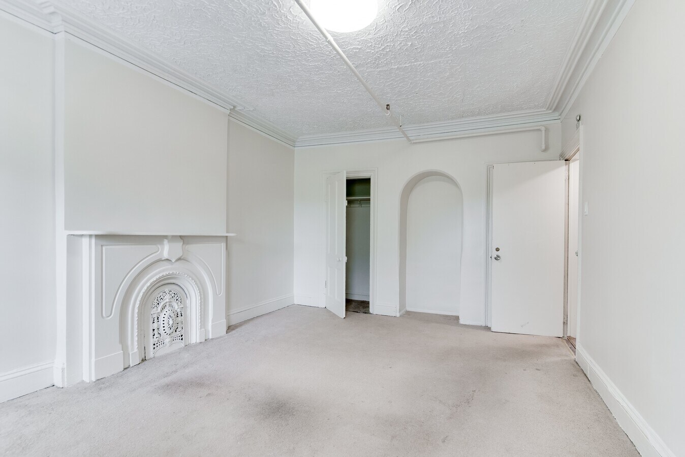 66 Downing St, Brooklyn, NY 11238