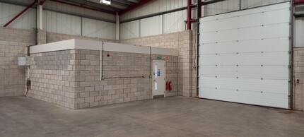 Kirkwood Clos, Sheffield for lease Interior Photo- Image 2 of 2