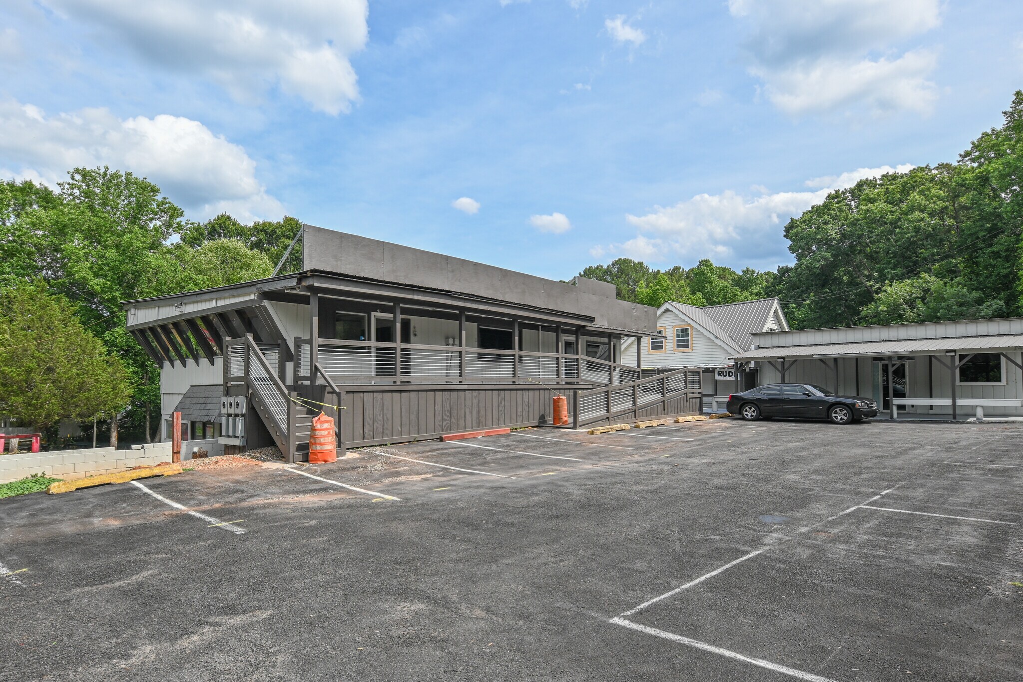 215 Tallassee Rd, Athens, GA for lease Building Photo- Image 1 of 18