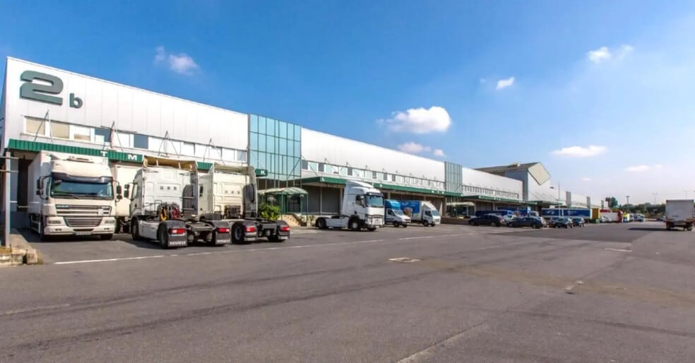 Garonor, Aulnay-sous-Bois for lease - Building Photo - Image 3 of 8