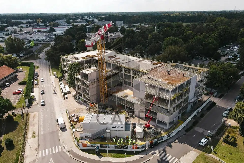 Office in Pessac for sale Construction Photo- Image 1 of 4