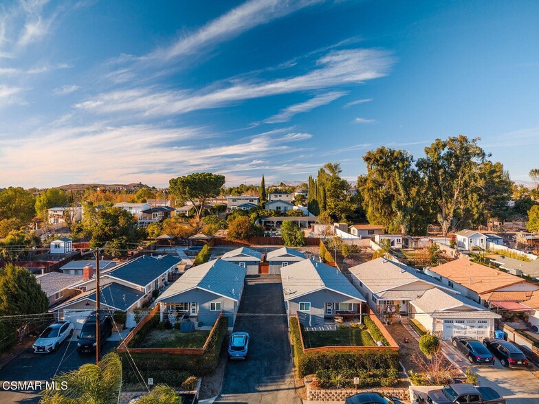 659 Brossard Dr, Thousand Oaks, CA for sale - Aerial - Image 1 of 19