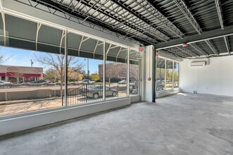 2533-2537 Far Hills Ave, Oakwood, OH for lease Building Photo- Image 2 of 7