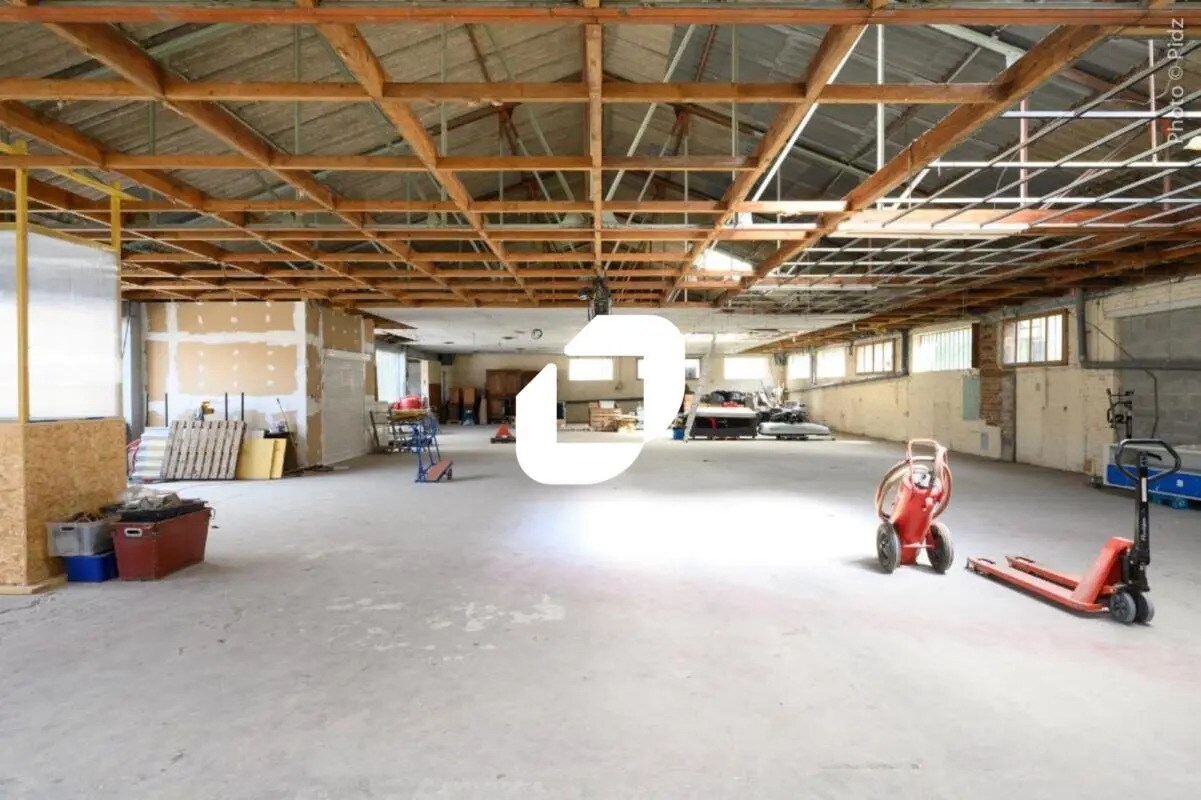 Industrial in La Bassée for sale Interior Photo- Image 1 of 12