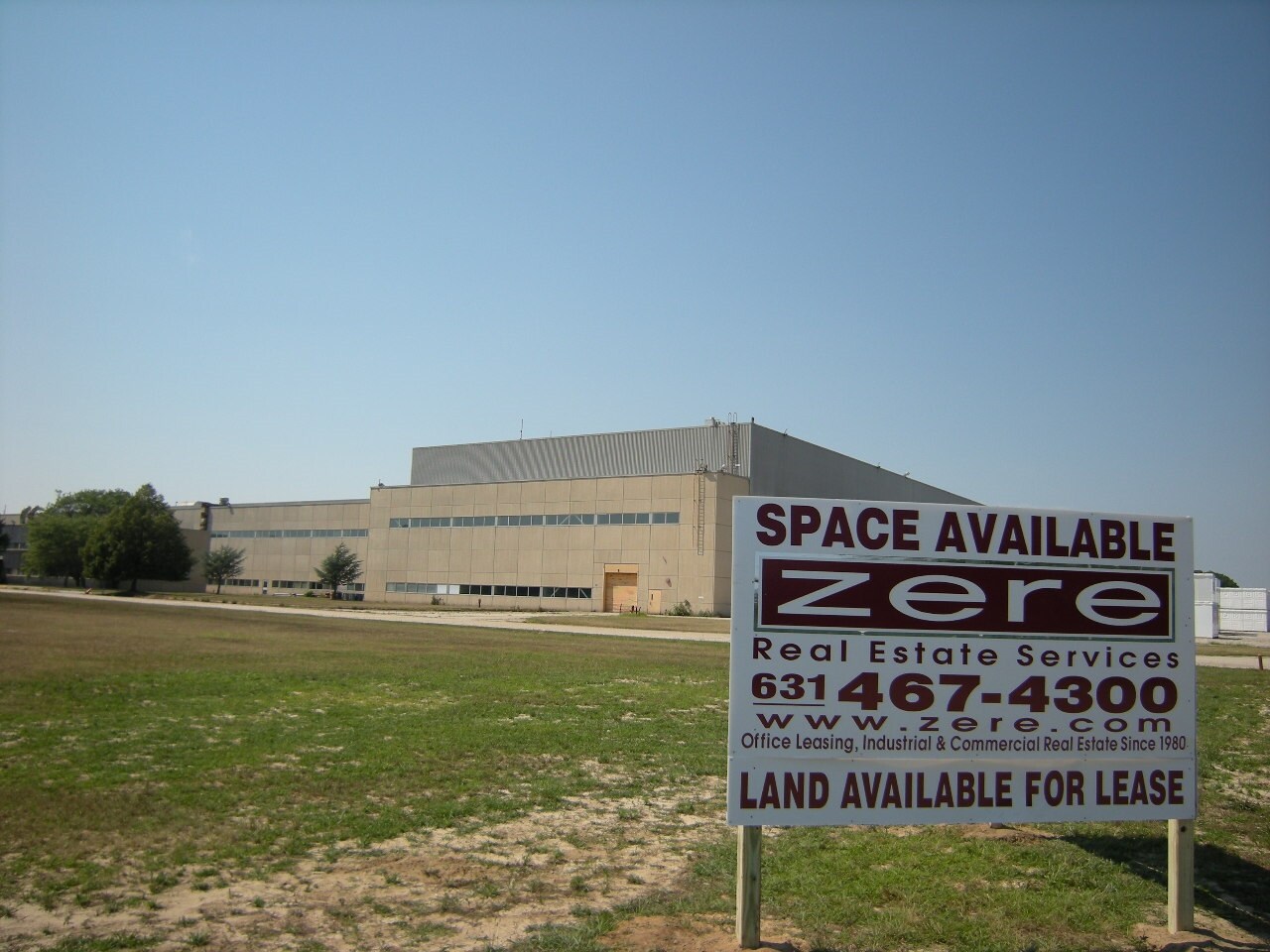 368 Burman Blvd, Calverton, NY 11933 Outside Storage For Tenants