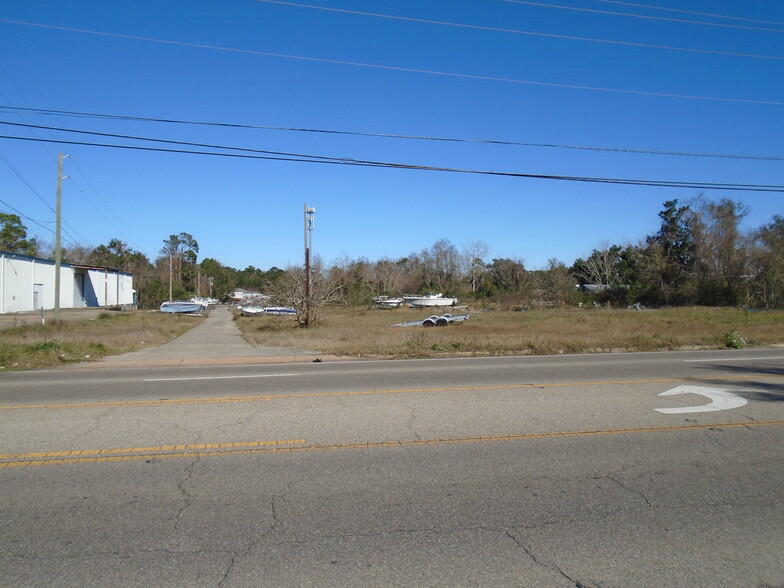 2238 E Pass Rd, Gulfport, MS for sale - Building Photo - Image 1 of 1