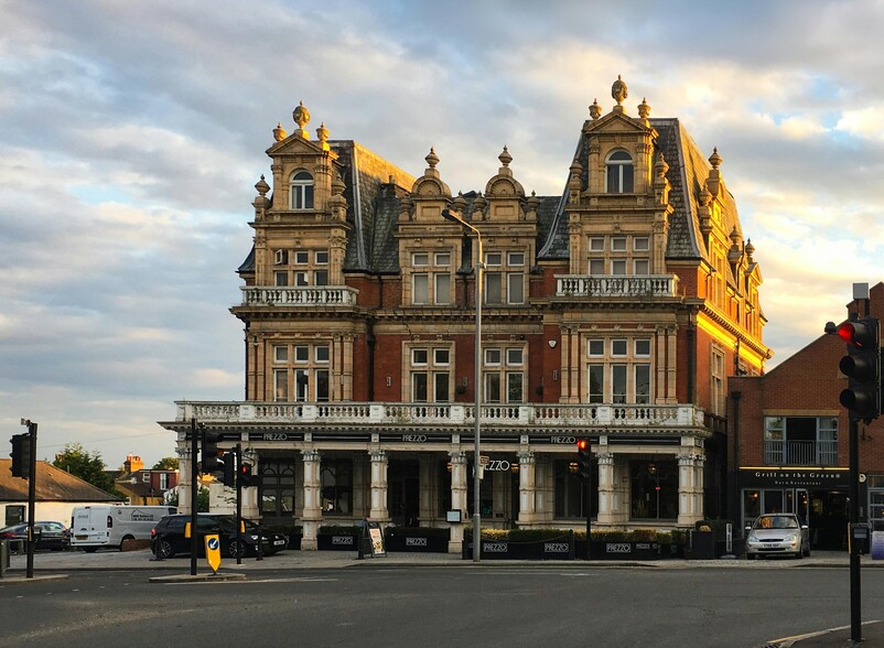 1-1A The Green, London for lease - Building Photo - Image 1 of 11