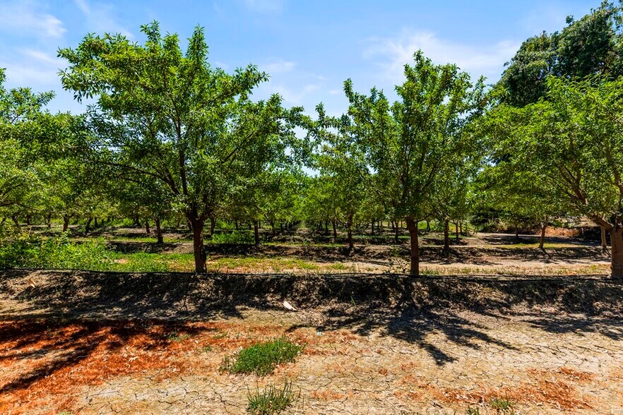 7100 W Elkhorn Blvd, Sacramento, CA for sale - Other - Image 2 of 11