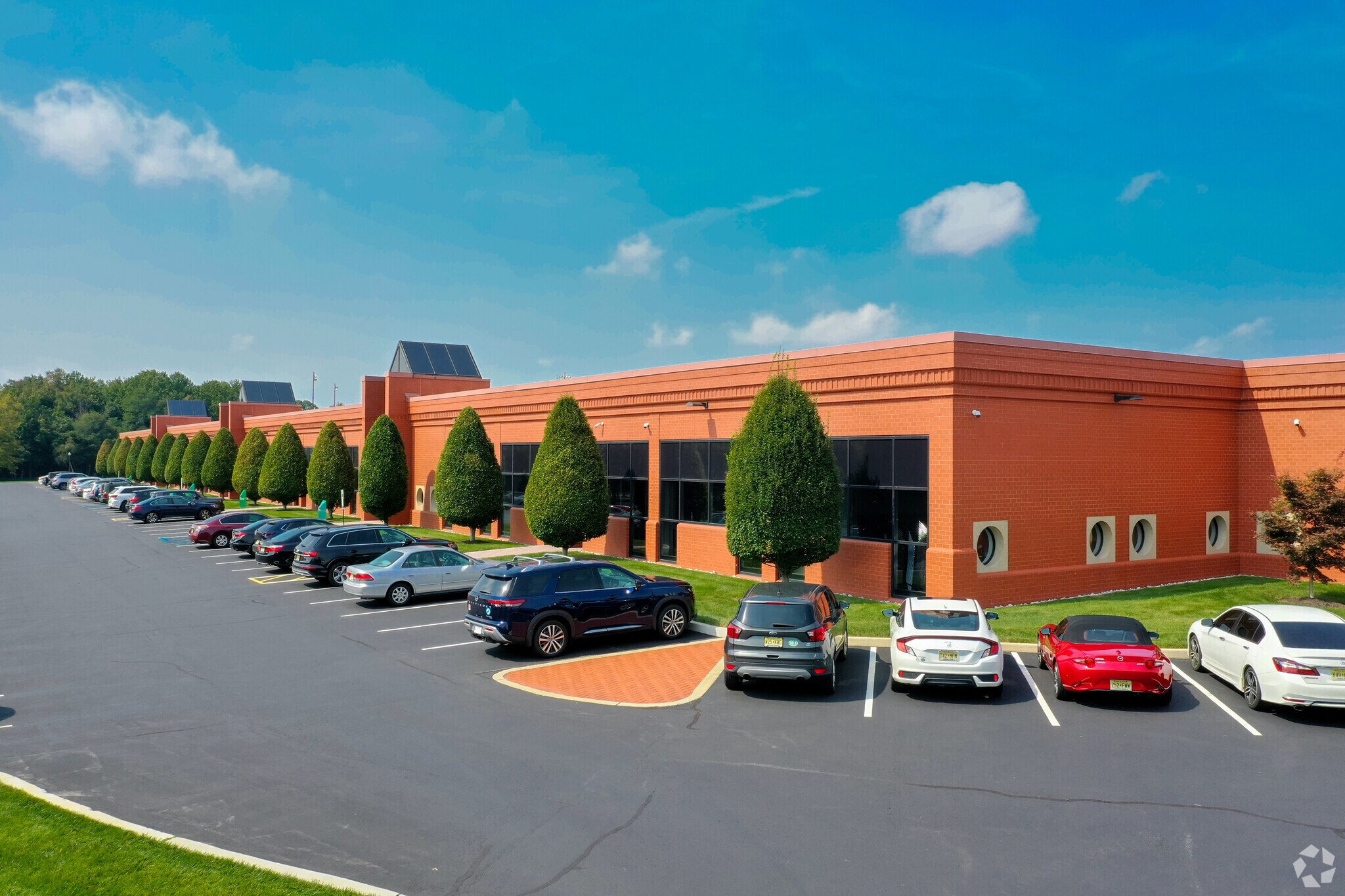 200298 Fernwood Ave, Edison, NJ 08837