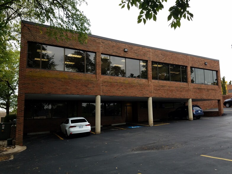 5350 W 94th Ter, Prairie Village, KS for lease - Building Photo - Image 2 of 6