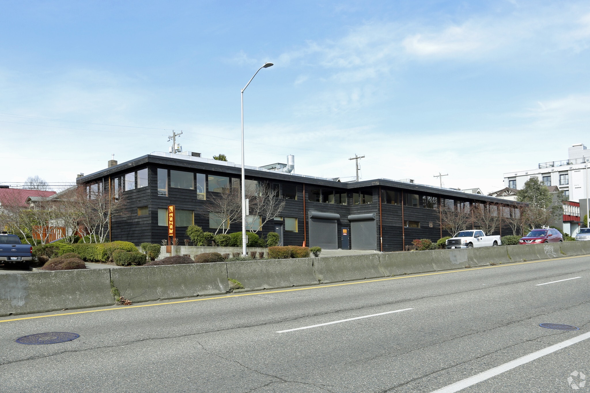 4001 Aurora Ave N, Seattle, WA for lease Primary Photo- Image 1 of 10