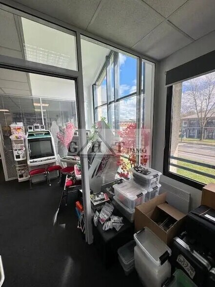 Office in Serris for sale - Interior Photo - Image 1 of 4