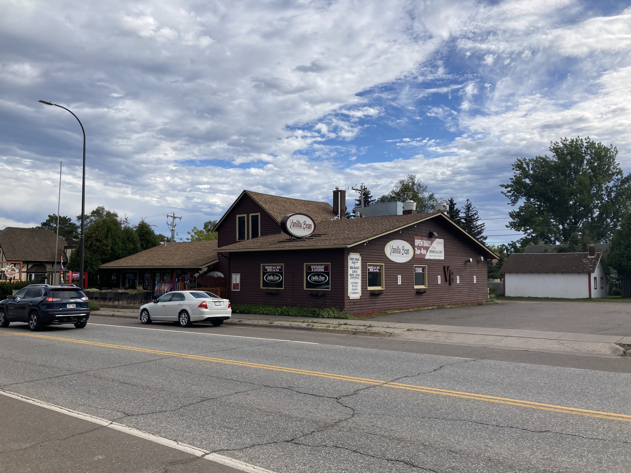 812 7th Ave, Two Harbors, MN for lease Building Photo- Image 1 of 17