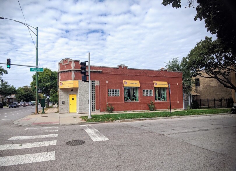 5100 W Foster Ave, Chicago, IL 60630