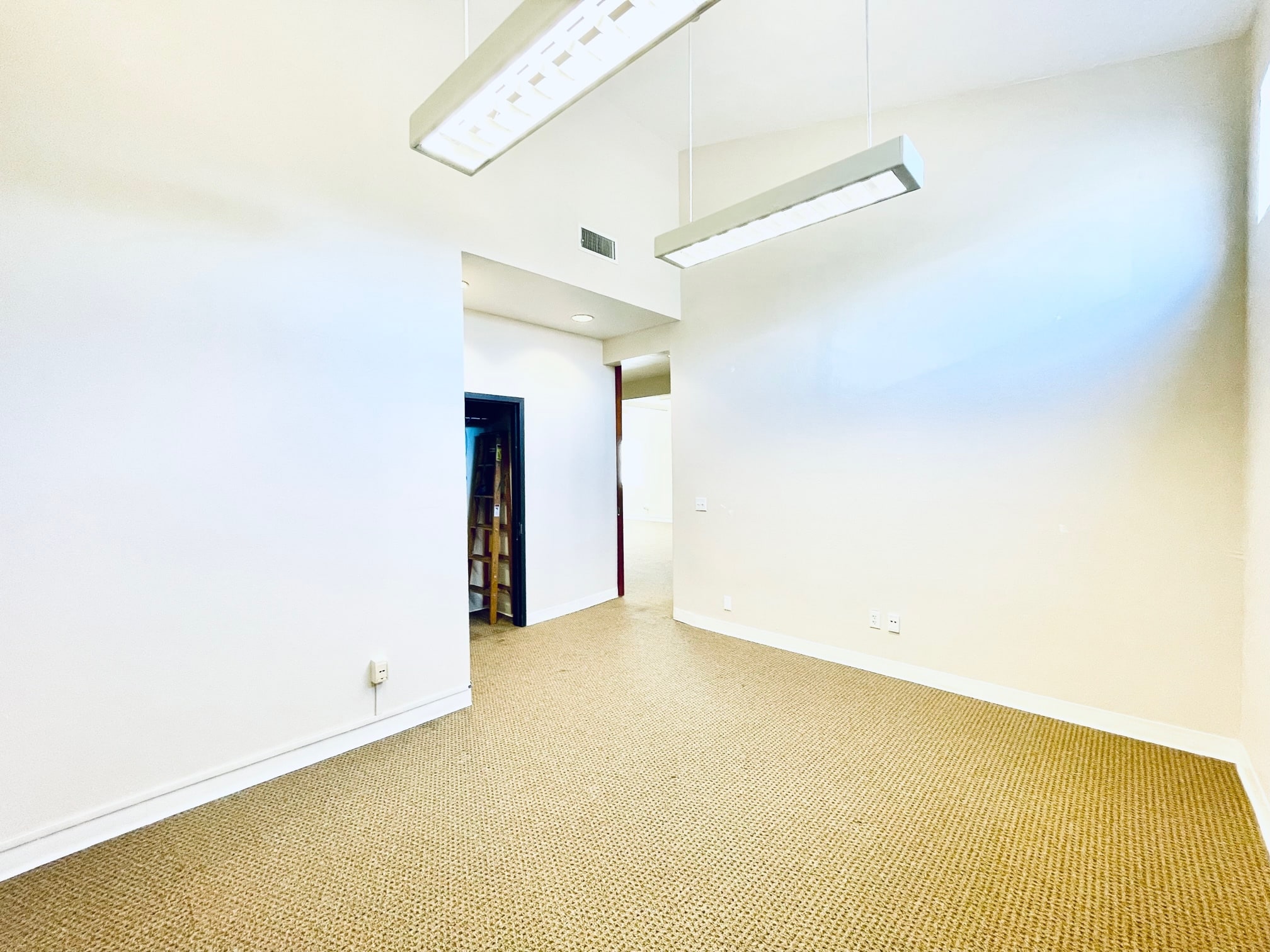 1600 Shattuck Ave, Berkeley, CA for lease Interior Photo- Image 1 of 6