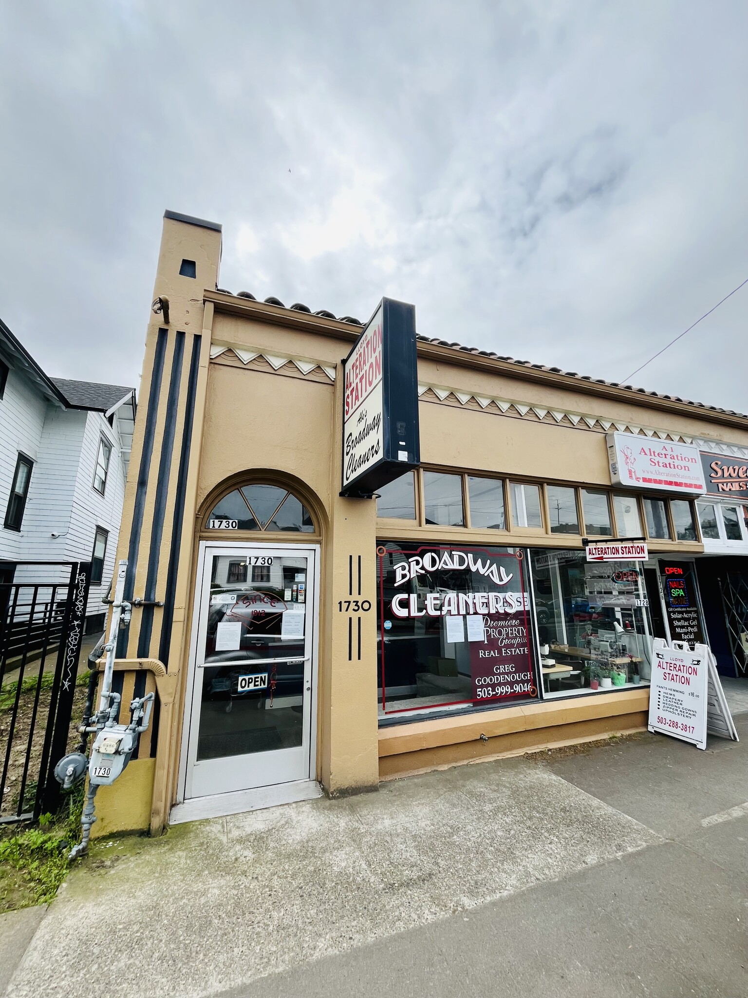 1724-1728 NE Broadway St, Portland, OR for lease Building Photo- Image 1 of 23