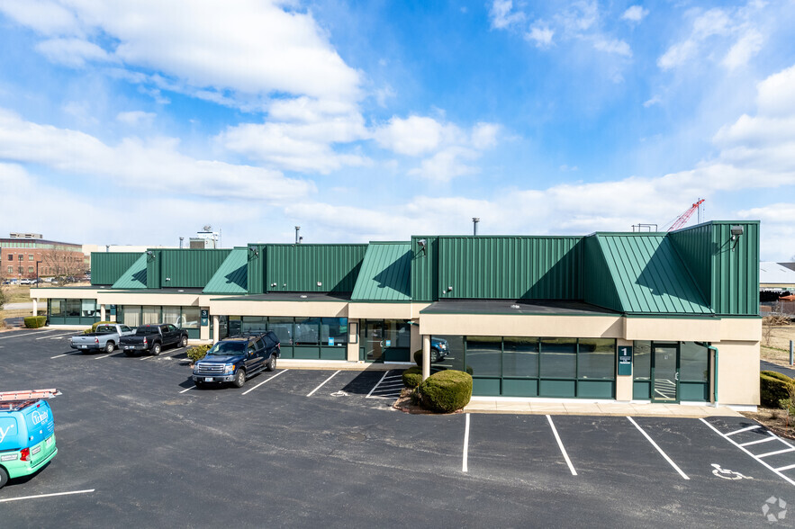 315 Commerce Park Rd, North Kingstown, RI for lease - Building Photo - Image 2 of 14