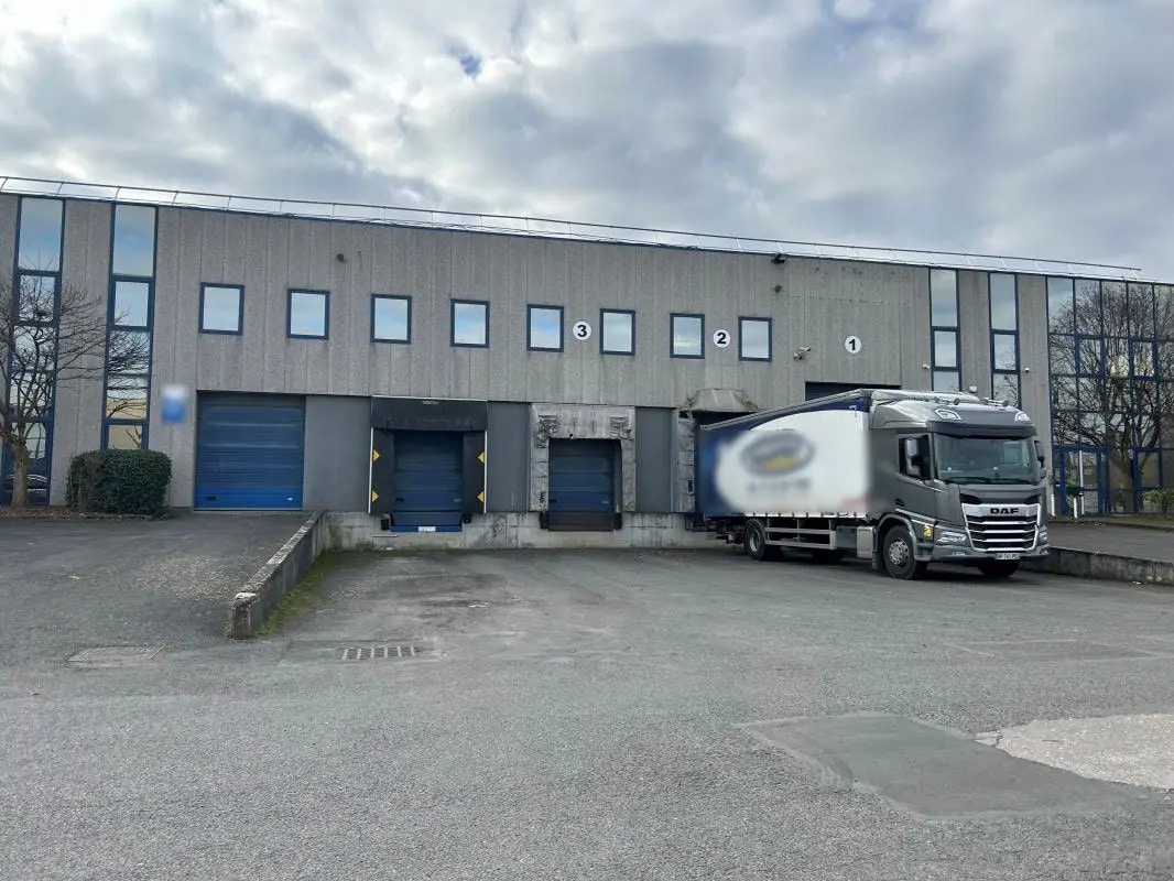 Flex in Herblay-sur-Seine for lease Building Photo- Image 1 of 6