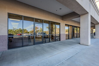 3145 E Chandler Blvd, Phoenix, AZ for lease Building Photo- Image 2 of 7