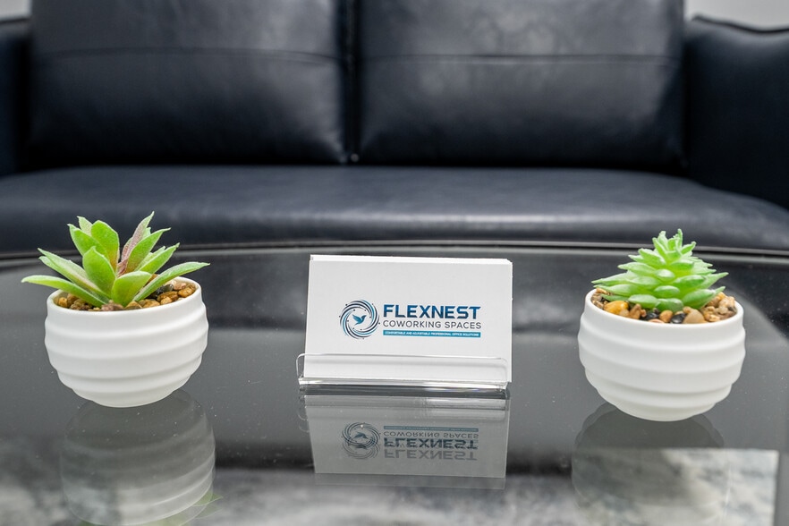 4550 W 103rd St, Oak Lawn, IL for lease - Building Photo - Image 2 of 24