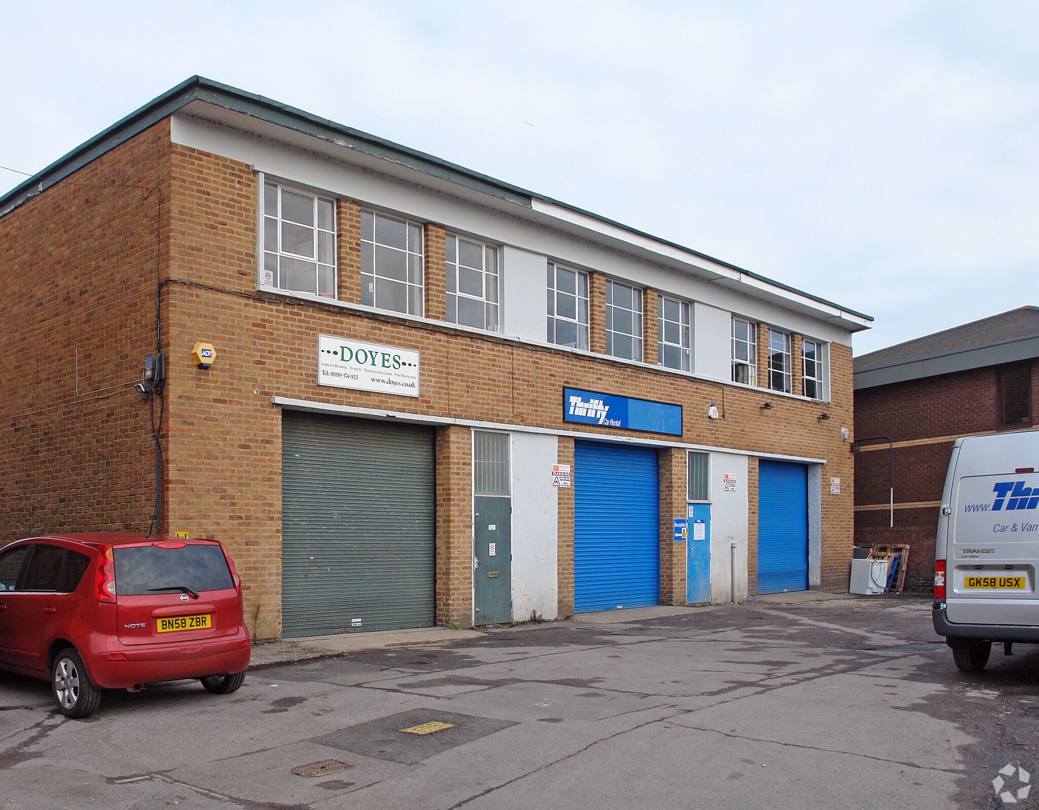 9-15 Trafford Rd, Reading for sale Primary Photo- Image 1 of 1