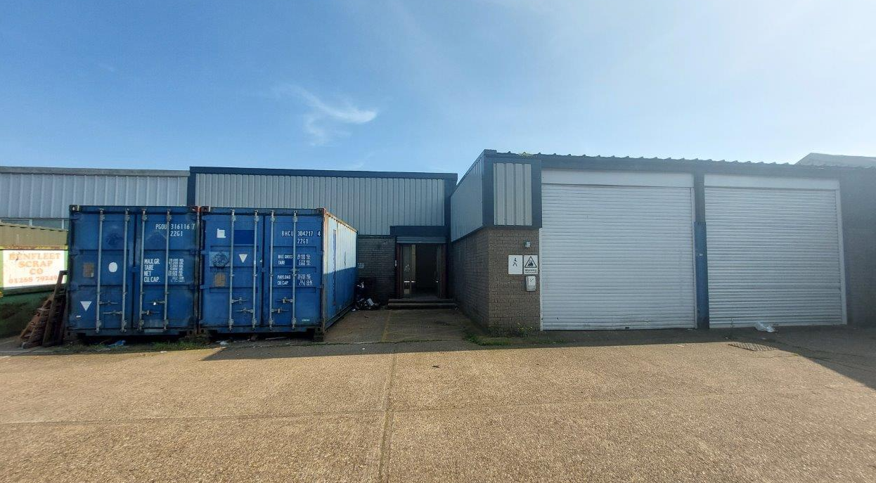 4 Winstanley Way, Basildon for lease Building Photo- Image 1 of 6