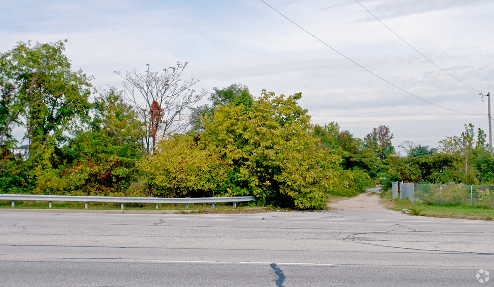 8900 Pulaski Hwy, Baltimore, MD for sale - Building Photo - Image 1 of 3