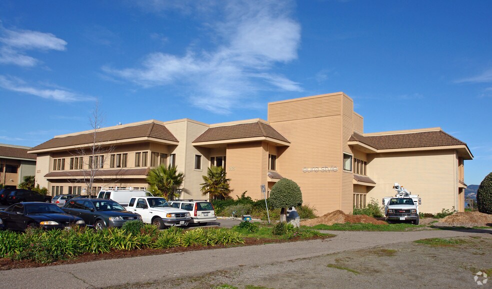 2175 E Francisco Blvd, San Rafael, CA for lease - Primary Photo - Image 1 of 14