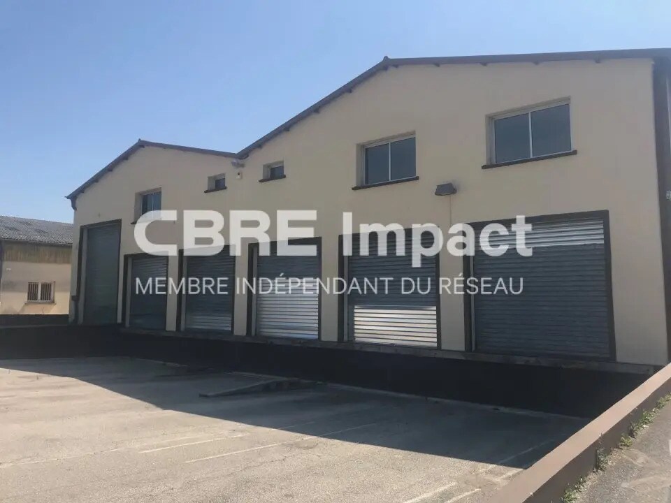 Flex in Couchey for lease Building Photo- Image 1 of 10