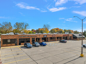 41560-41660 Garfield Rd, Clinton Township, MI for lease Building Photo- Image 1 of 1