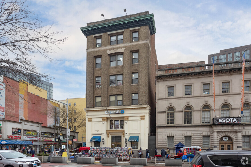 9220-9220 Union Hall St, Jamaica, NY for lease - Building Photo - Image 2 of 5