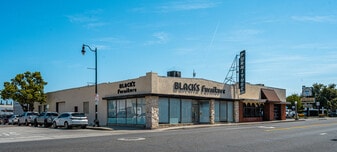335 W Chapman Ave, Orange CA - Storefront Property