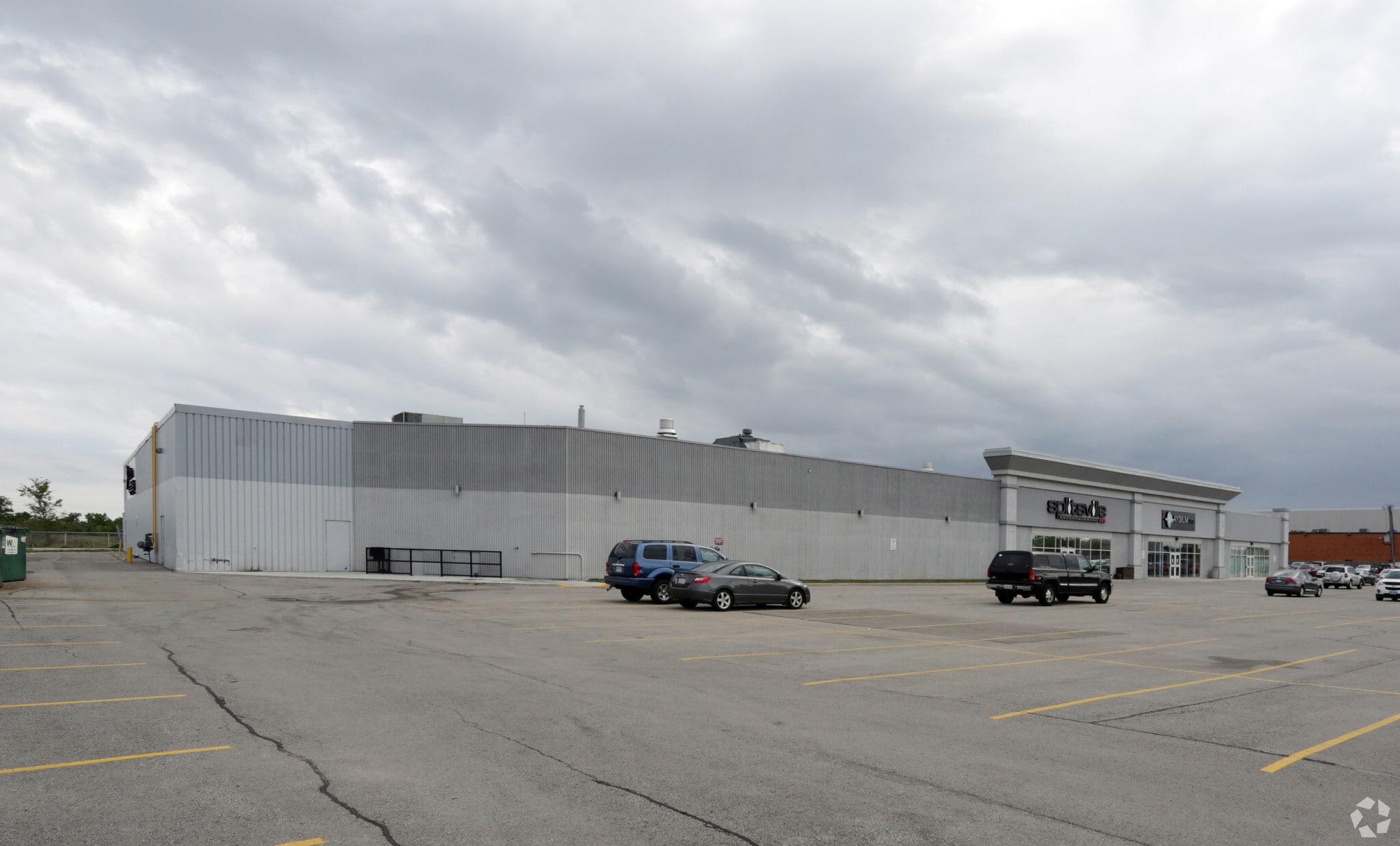 1525 Stone Church Rd E, Hamilton, ON for sale Primary Photo- Image 1 of 1