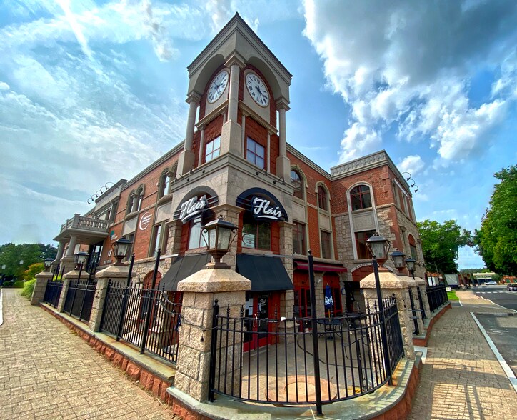 98 Main St, Southington, CT 06489 Town Green Medical Building