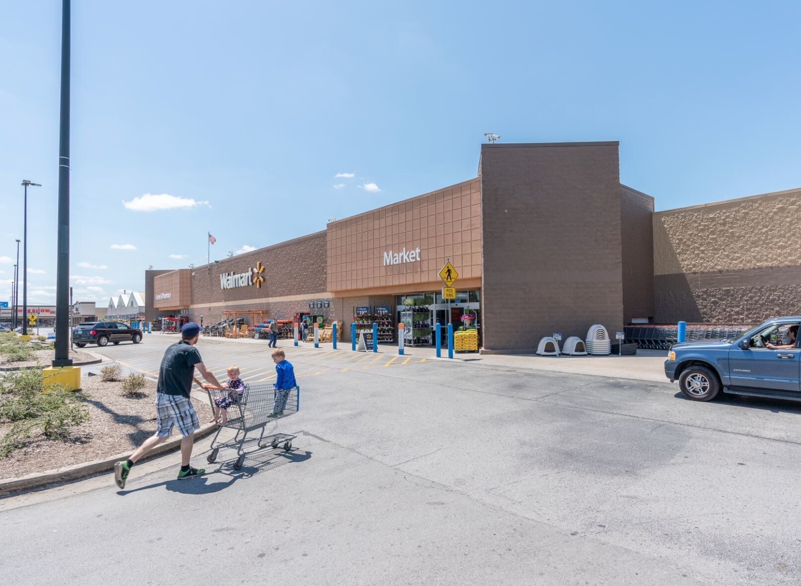 2675 Decherd Blvd, Winchester, TN 37398 Merchants Central