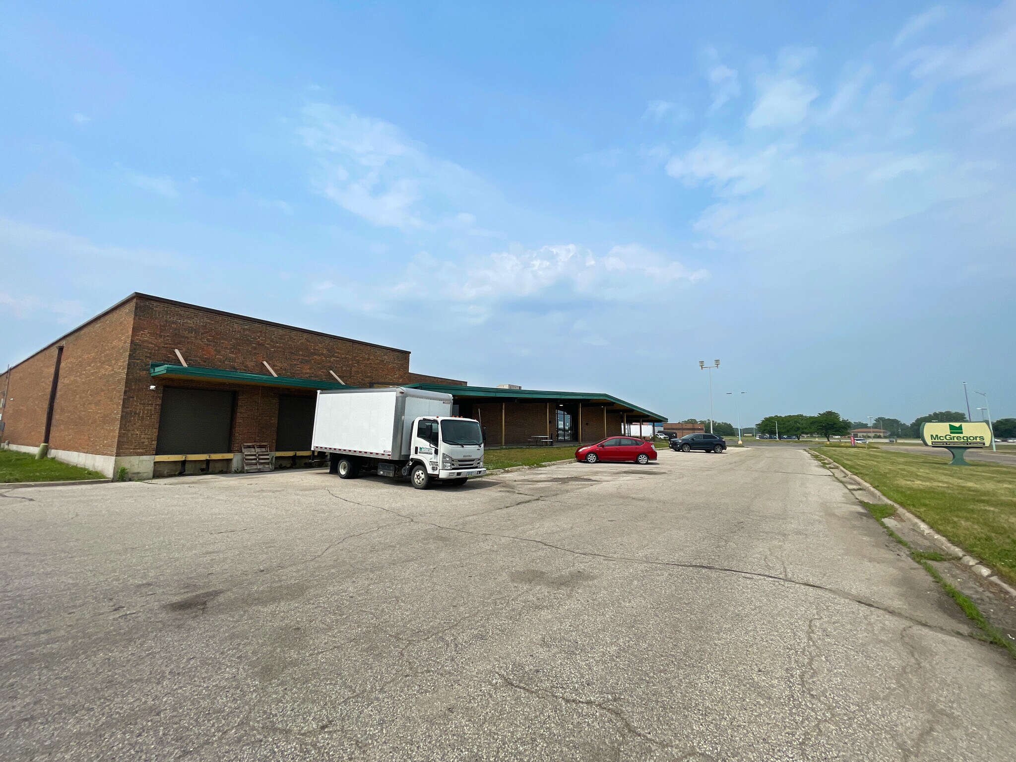 Marcus Crossroads Theater Waterloo Iowa - sfco9vd