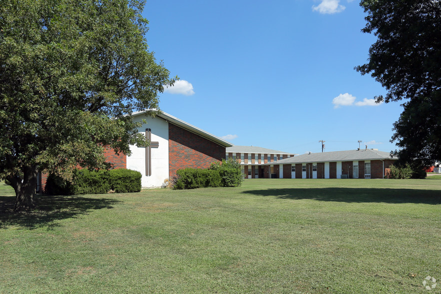 1801 S Garnett Rd, Tulsa, OK for sale - Primary Photo - Image 1 of 1