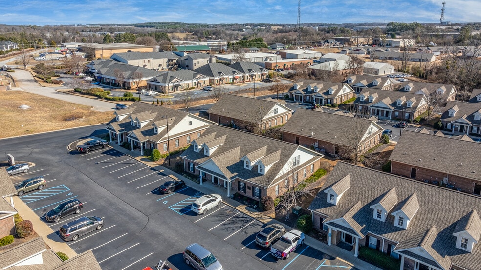18-20 Parkway Commons Way, Greer, SC for sale - Building Photo - Image 3 of 8