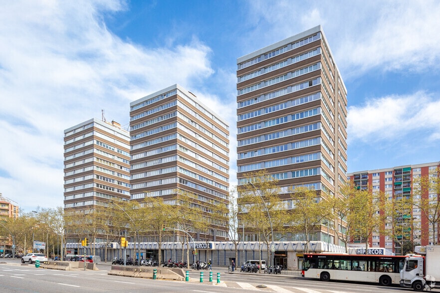 Avenida Meridiana, 350-352, Barcelona, Barcelona for lease - Building Photo - Image 2 of 5