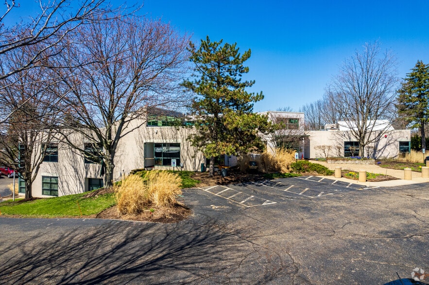 450 Grant St, Akron, OH for sale - Building Photo - Image 3 of 22