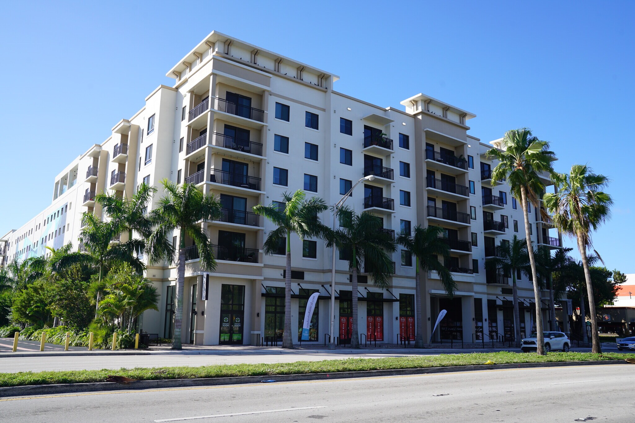 7004 Bird Rd, Miami, FL for lease Building Photo- Image 1 of 3