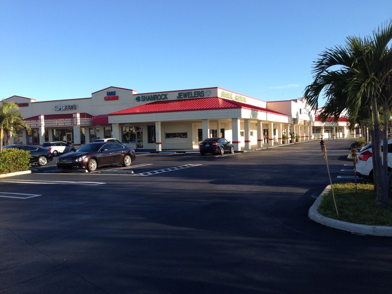 958 Northlake Blvd, Lake Park, FL for lease - Building Photo - Image 1 of 4