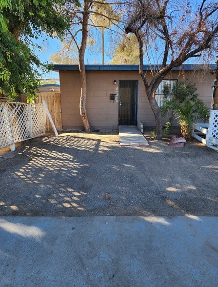 2117 Donna St, North Las Vegas, NV for sale - Building Photo - Image 2 of 39
