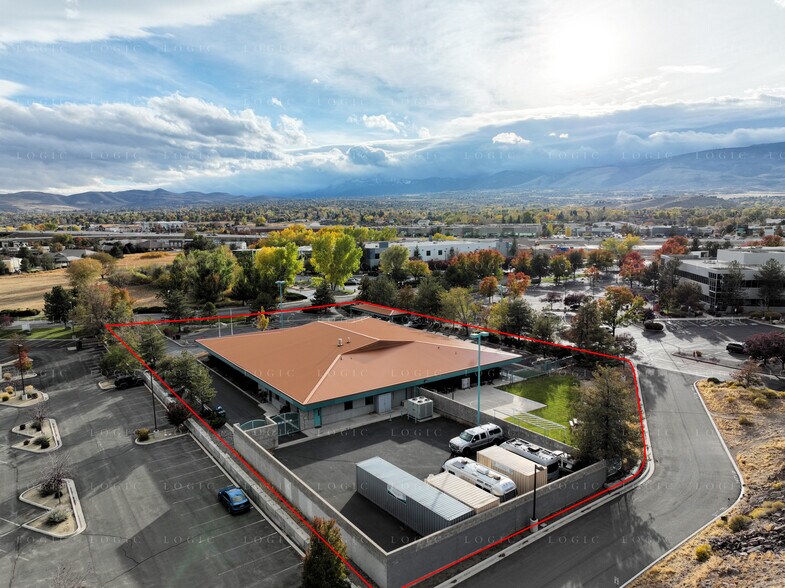 9400 Gateway Dr, Reno, NV for sale - Building Photo - Image 1 of 1