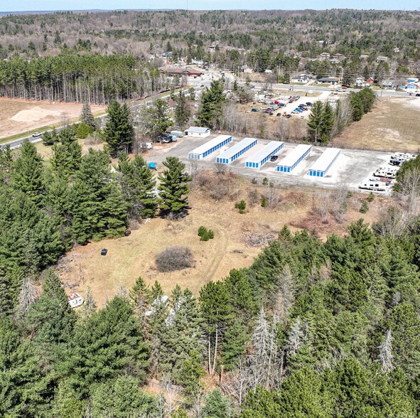 1063 Snow Valley Rd, Springwater, ON for sale - Building Photo - Image 2 of 7